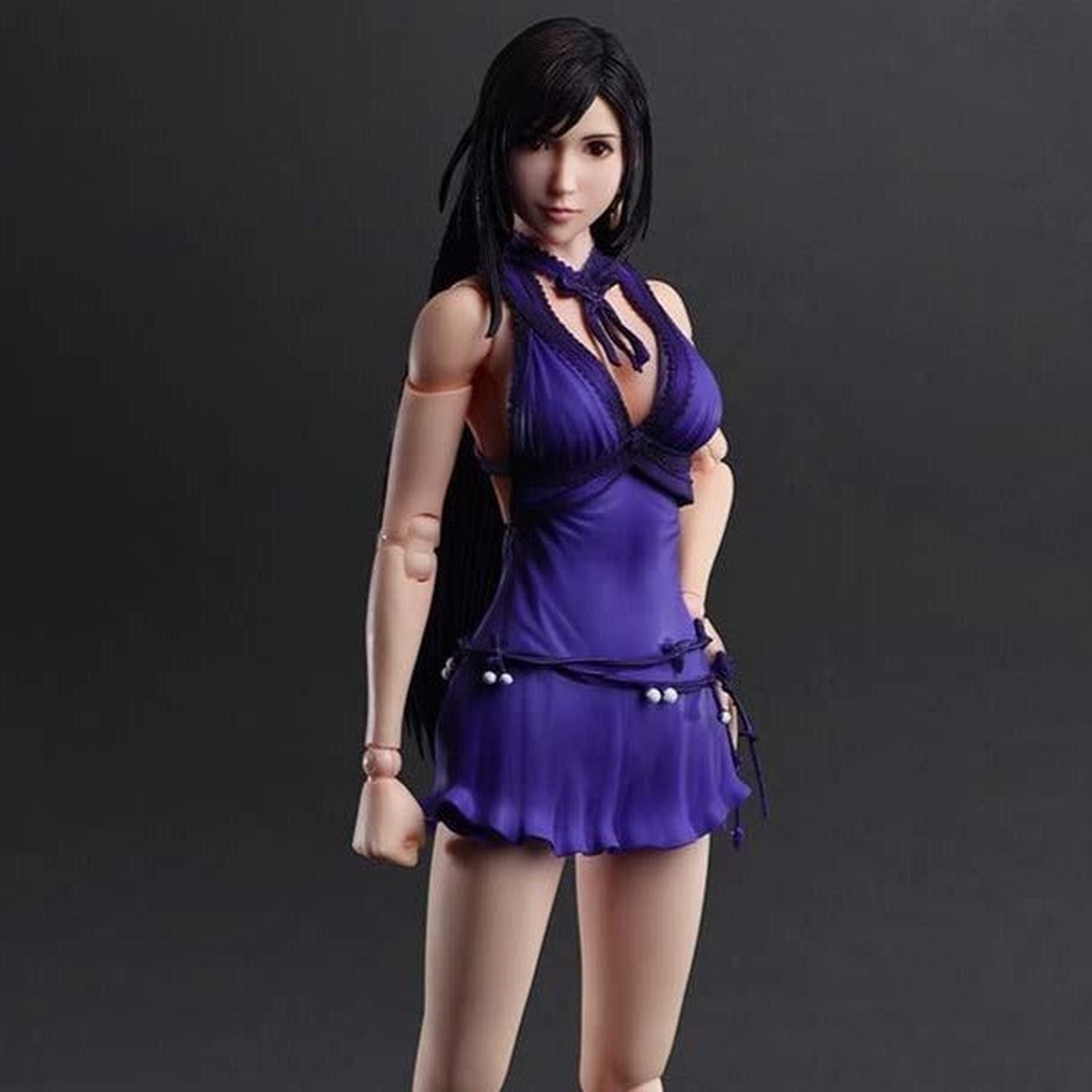 [Backorder] Final Fantasy VII: Remake Play Arts Kai Tifa Lockhart (Dress Ver.) Action Figure